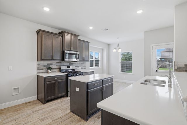 2911 Diamondback Drive, Melissa, TX 75454