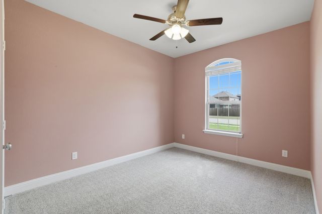 2911 Diamondback Drive, Melissa, TX 75454