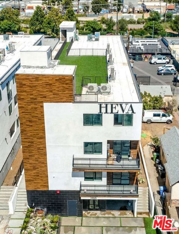 7018 Alabama Avenue, Canoga Park, CA 91303