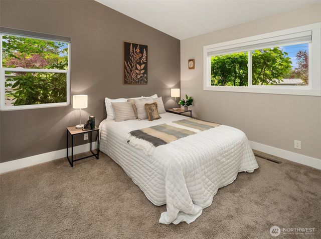 9917 SW 206th Court, Vashon, WA 98070