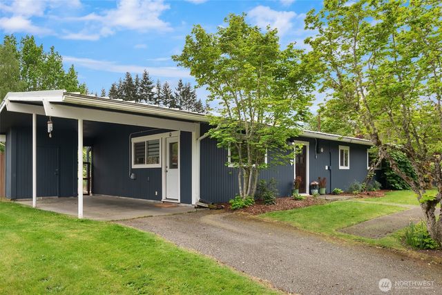 9917 SW 206th Court, Vashon, WA 98070
