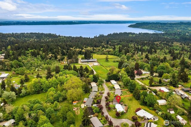 9917 SW 206th Court, Vashon, WA 98070