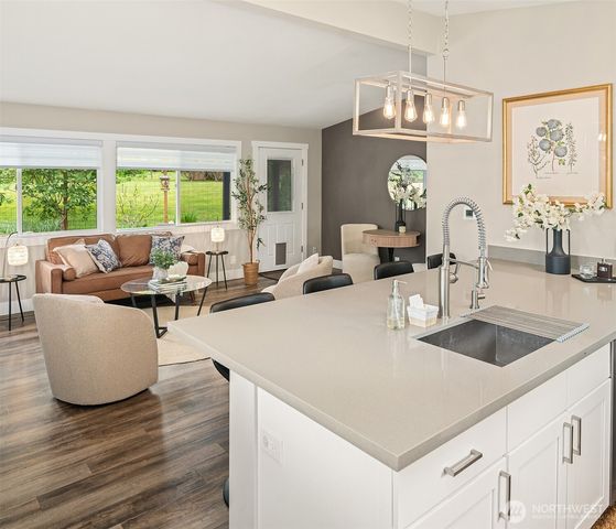 9917 SW 206th Court, Vashon, WA 98070