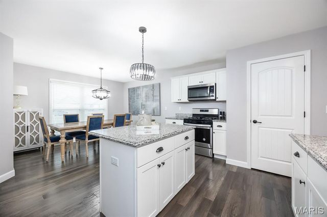 708 Sante Fe Court, Shiloh, IL 62221