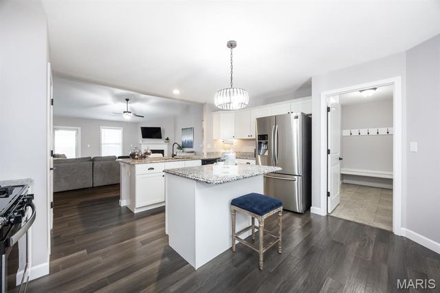 708 Sante Fe Court, Shiloh, IL 62221