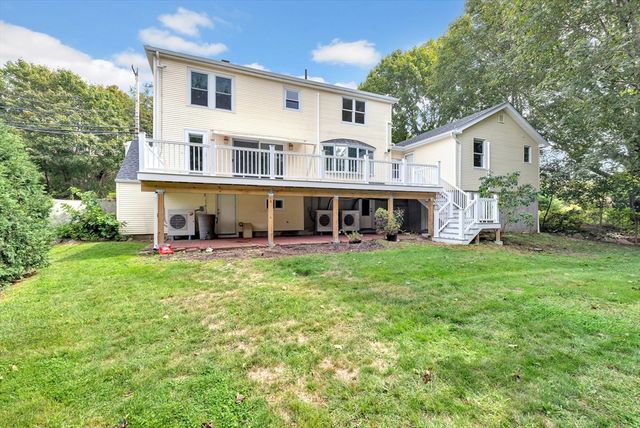 18 Cherry St, Gloucester, MA 01930