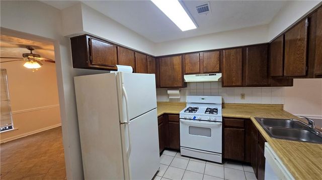 4722 Old Highgate Entry, Stone Mountain, GA 30083