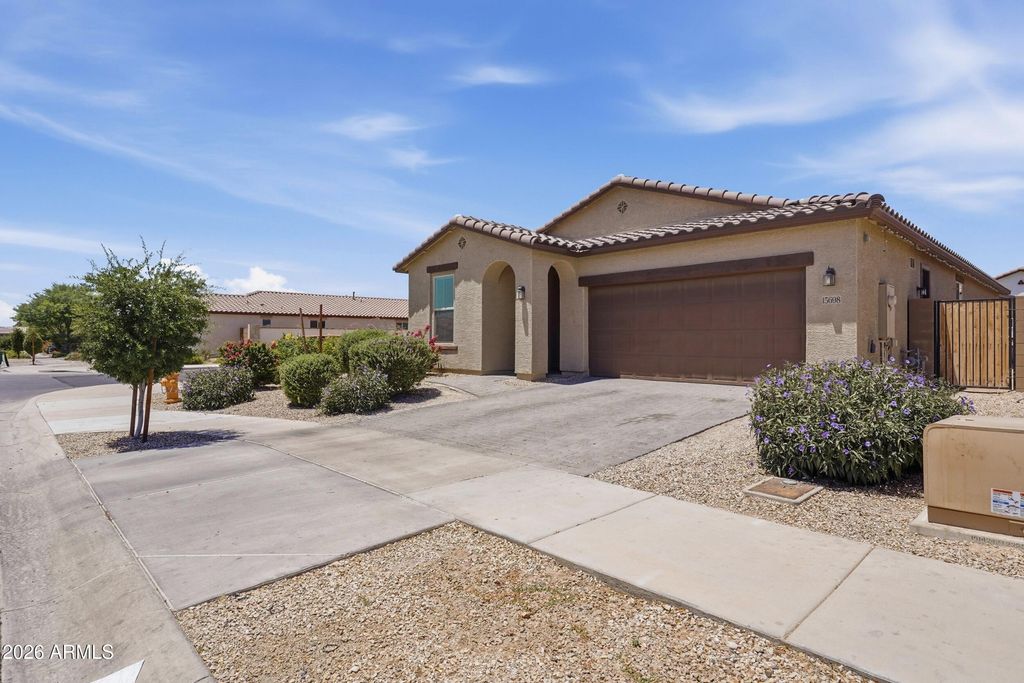15698 W MORNING GLORY Street, Goodyear, AZ 85338 — photo 2