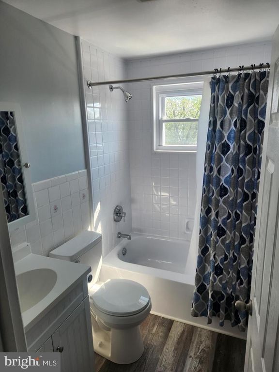 Image 7 of property listing at 4435 SCOTIA RD, Baltimore, MD 21227