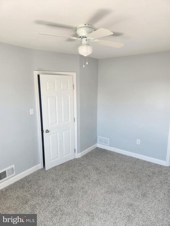 Image 8 of property listing at 4435 SCOTIA RD, Baltimore, MD 21227