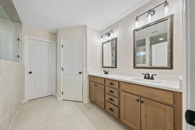 3000 Wyndham Village Drive, Opelika, AL 36804