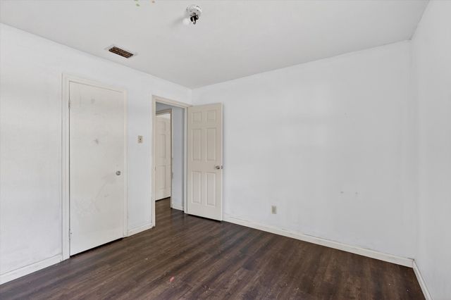 120 Running Brook, Mesquite, TX 75149