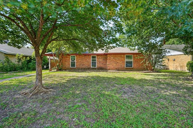120 Running Brook, Mesquite, TX 75149