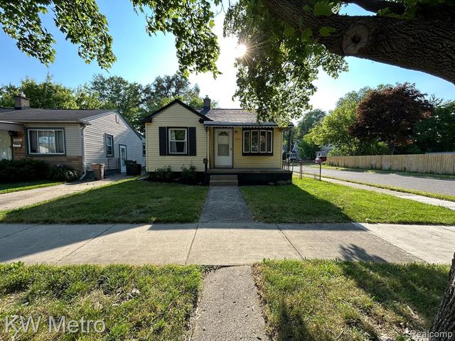 1939 Bonner Street, Ferndale, MI 48220