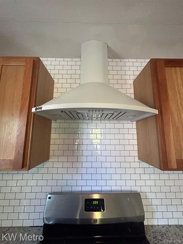 1939 Bonner Street, Ferndale, MI 48220