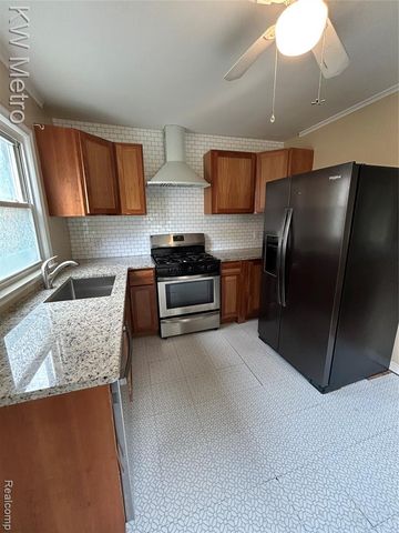 1939 Bonner Street, Ferndale, MI 48220