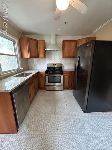 1939 Bonner Street, Ferndale, MI 48220