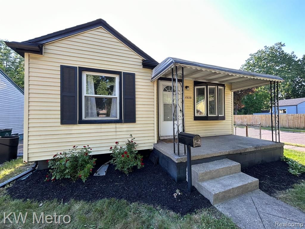 1939 Bonner Street, Ferndale, MI 48220