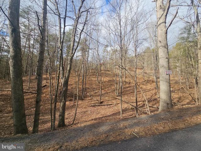 211 MARTIN RD, Artemas, PA 17211