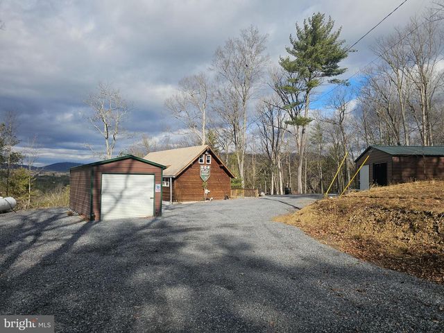 211 MARTIN RD, Artemas, PA 17211