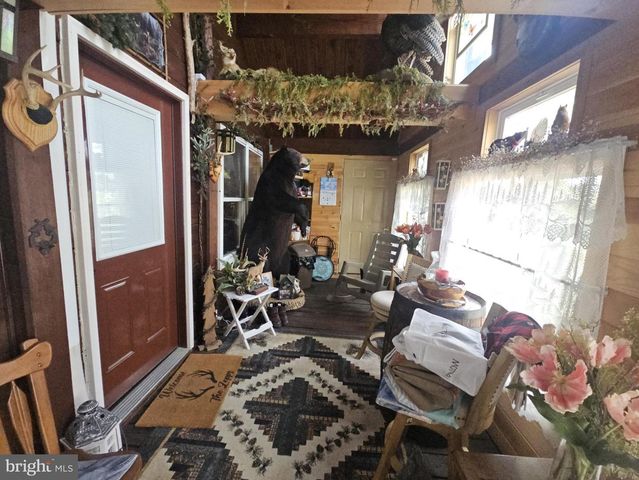 211 MARTIN RD, Artemas, PA 17211