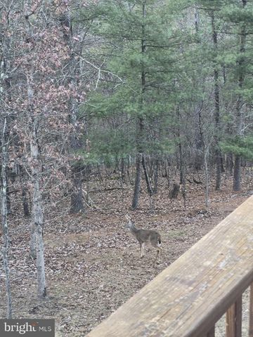 211 MARTIN RD, Artemas, PA 17211