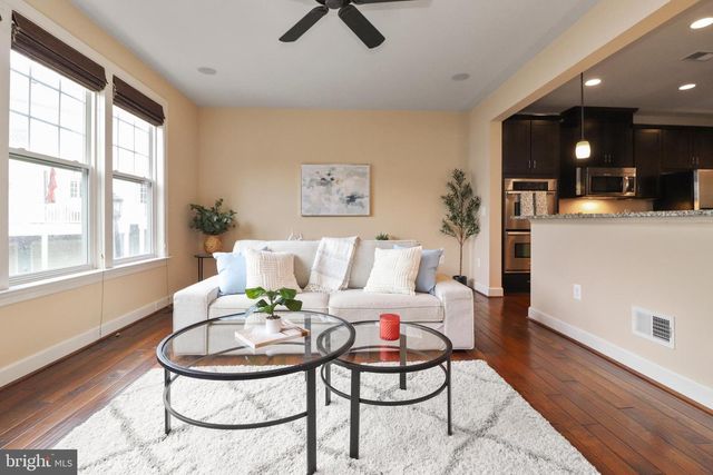102 PEARL ST, Herndon, VA 20170