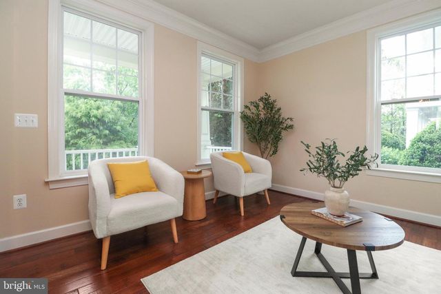 102 PEARL ST, Herndon, VA 20170