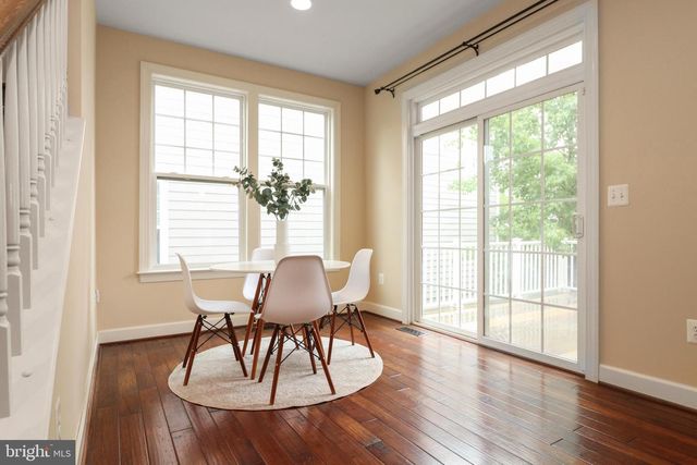 102 PEARL ST, Herndon, VA 20170