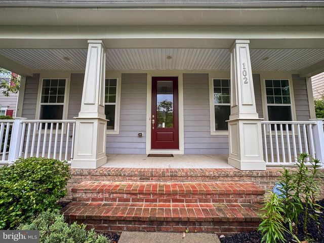 102 PEARL ST, Herndon, VA 20170