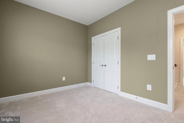 102 PEARL ST, Herndon, VA 20170