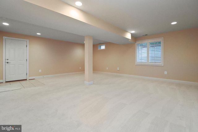 102 PEARL ST, Herndon, VA 20170