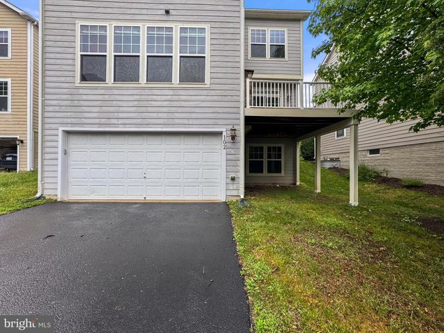 102 PEARL ST, Herndon, VA 20170