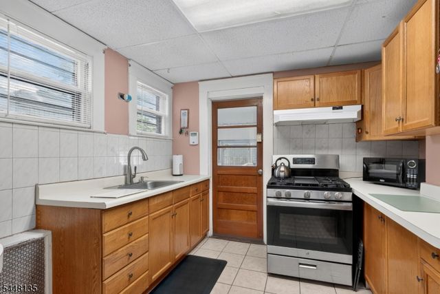 19 Ashwood Ter, West Orange Twp., NJ 07052
