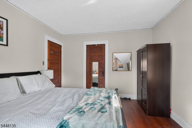 19 Ashwood Ter, West Orange Twp., NJ 07052