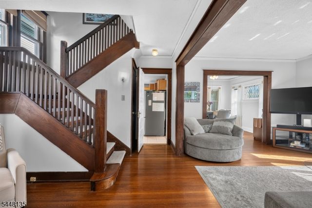 19 Ashwood Ter, West Orange Twp., NJ 07052