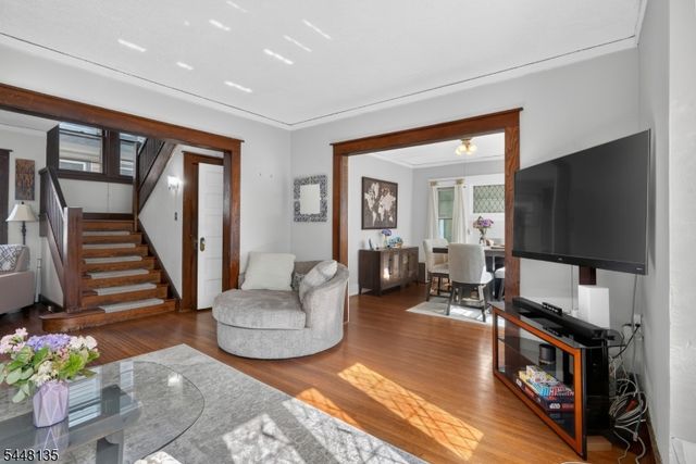 19 Ashwood Ter, West Orange Twp., NJ 07052