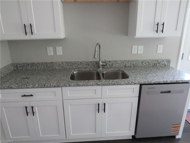 1202 E 22nd Street, Winston-salem, NC 27105