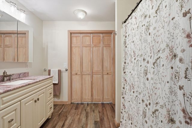 8 Searle St, Georgetown, MA 01833