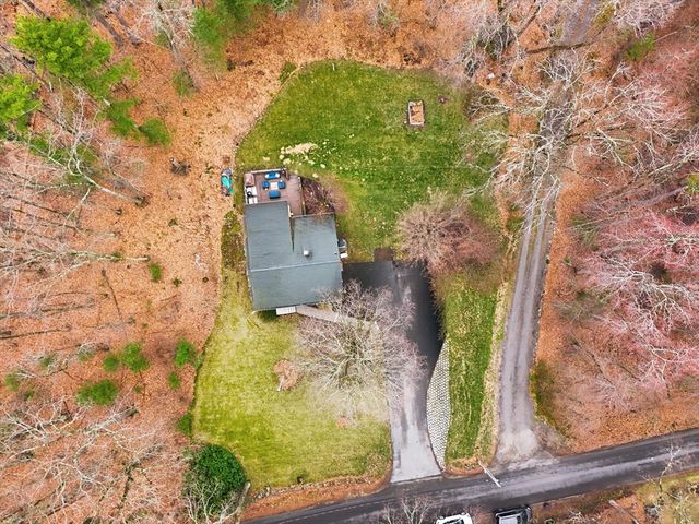 8 Searle St, Georgetown, MA 01833