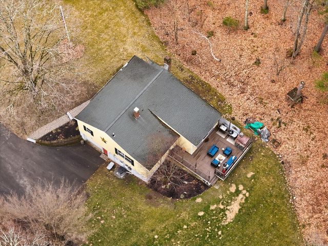 8 Searle St, Georgetown, MA 01833