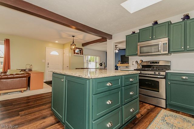 7580 Primrose Drive, Mentor On The Lake, OH 44060
