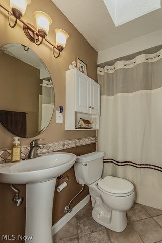 7580 Primrose Drive, Mentor On The Lake, OH 44060