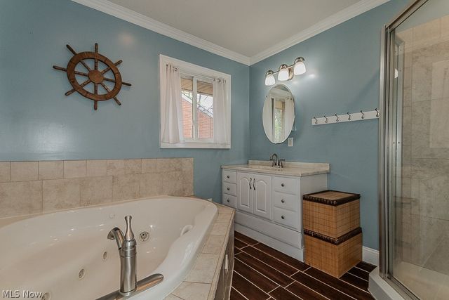 7580 Primrose Drive, Mentor On The Lake, OH 44060
