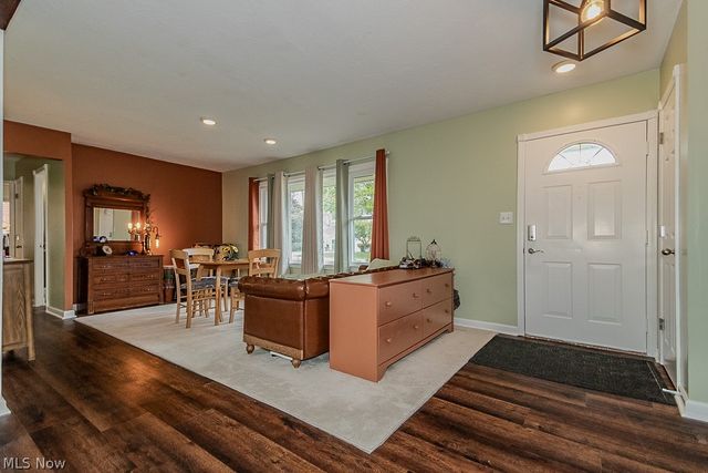 7580 Primrose Drive, Mentor On The Lake, OH 44060