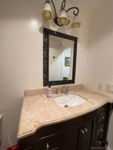 2510 Torrey pines Rd 413, La Jolla, CA 92037