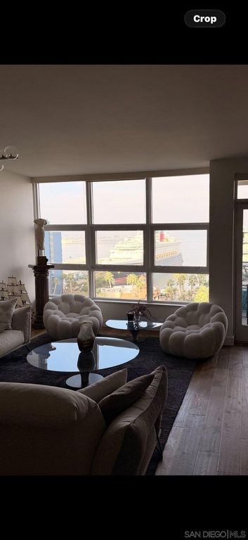 Image 2 of property listing at 1325 Pacific Highway 1301, San Diego, CA 92101