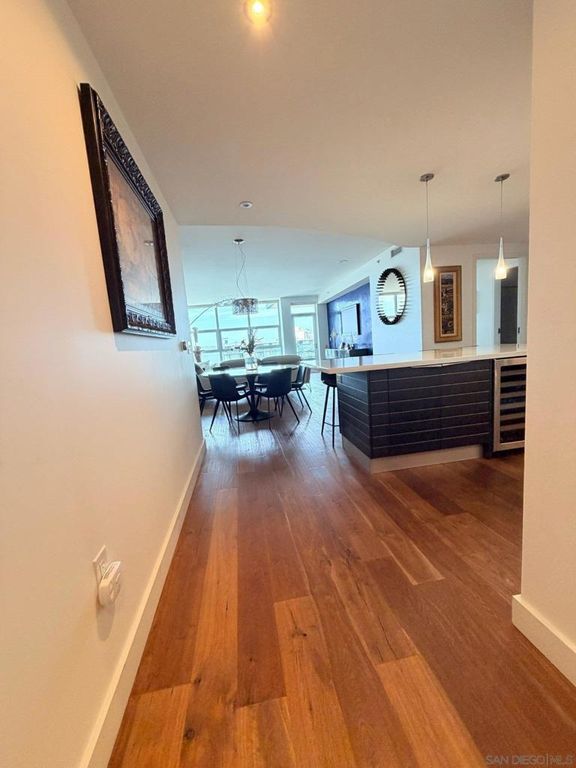 Image 8 of property listing at 1325 Pacific Highway 1301, San Diego, CA 92101