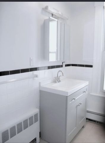 129 Brown St. 2, Waltham, MA 02452