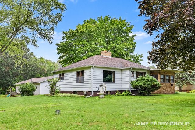 3505 S Sheridan Road, Sheridan, MI 48884